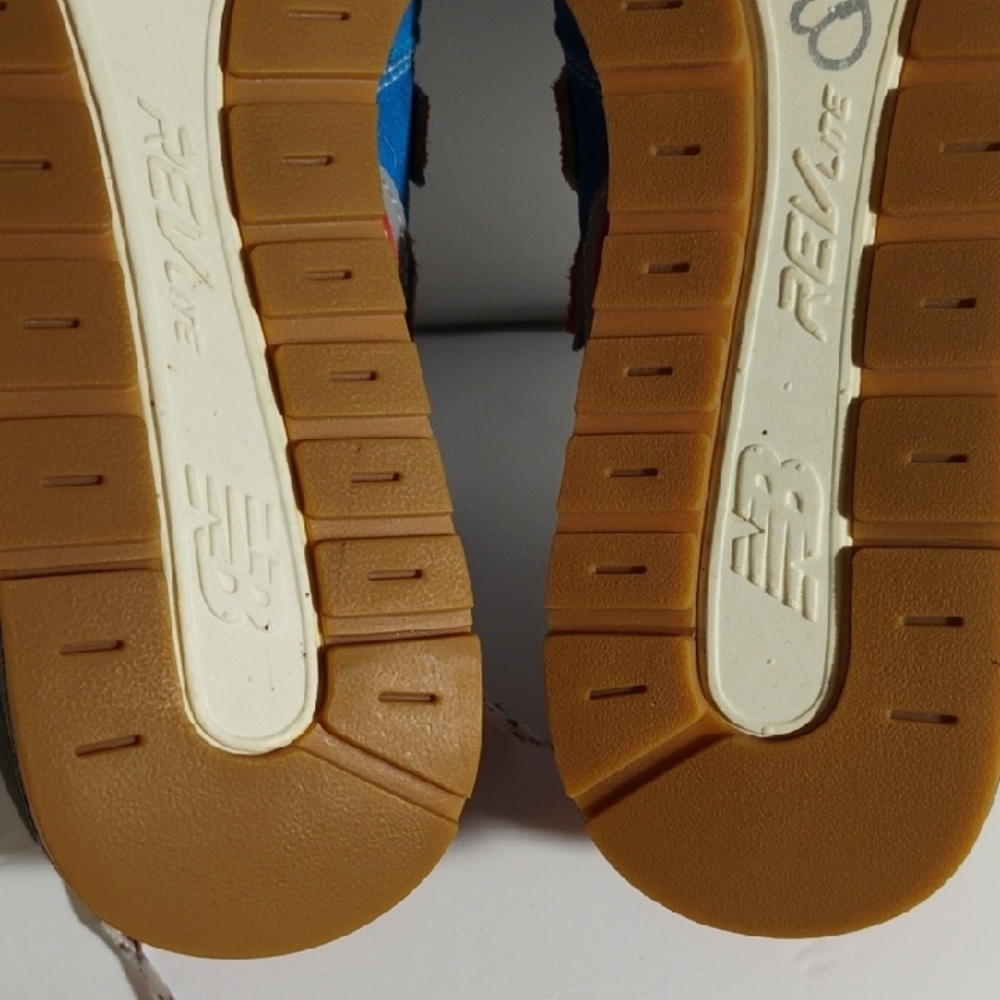 New Balance Women's Blue and Red Athletic Shoes - Picture 16 of 16